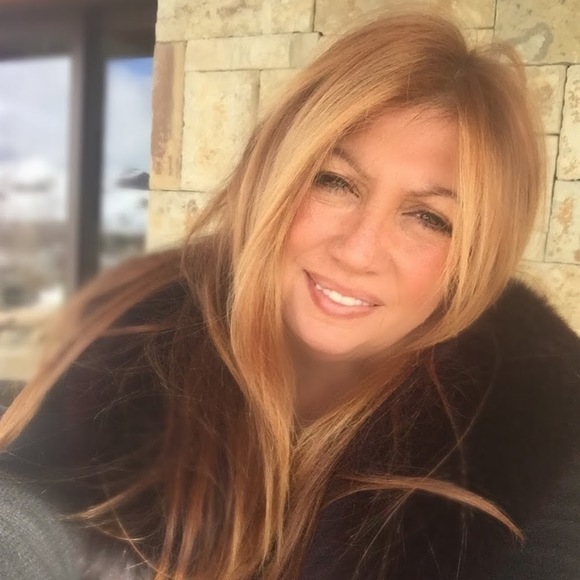 Meet your Posher, Cheryl - Picture 1 of 1